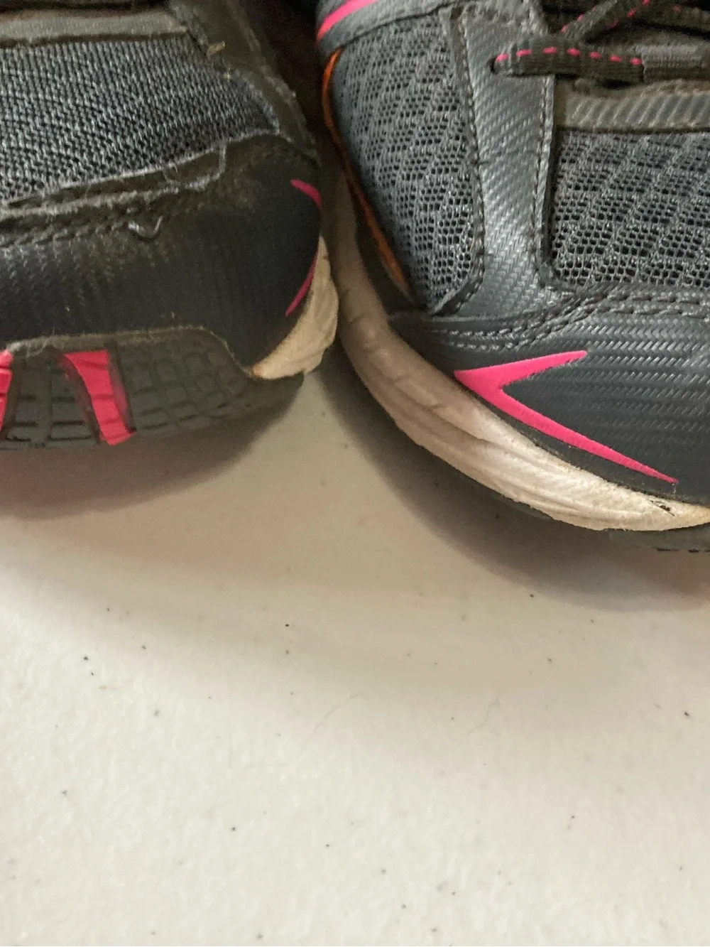 Fila Gray Athletic Walking Sneakers with Orange & Pink Accents Womens Size 9.5
